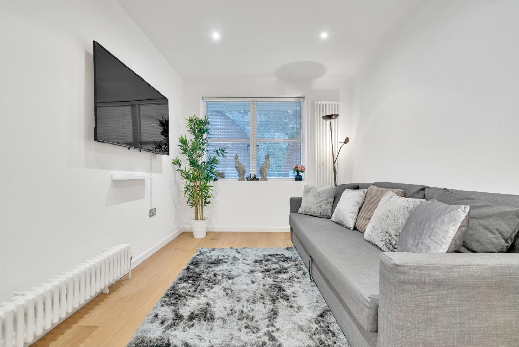 Cosy 1 Bedroom Camberwell Denmark With Great Transport Links *