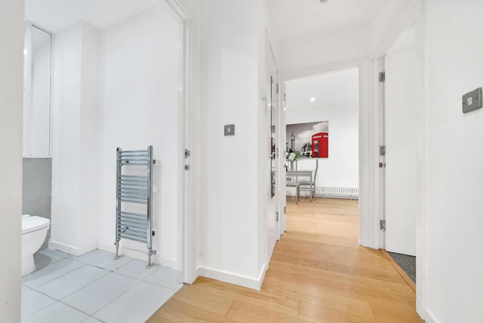 Cosy 1 Bedroom Camberwell Denmark With Great Transport Links *