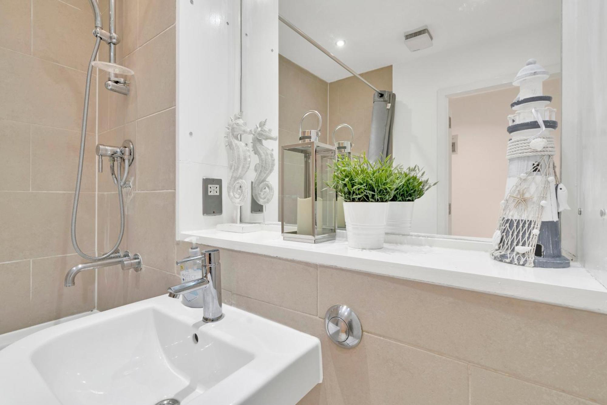 Cosy 1 Bedroom Camberwell Denmark With Great Transport Links Appartamento